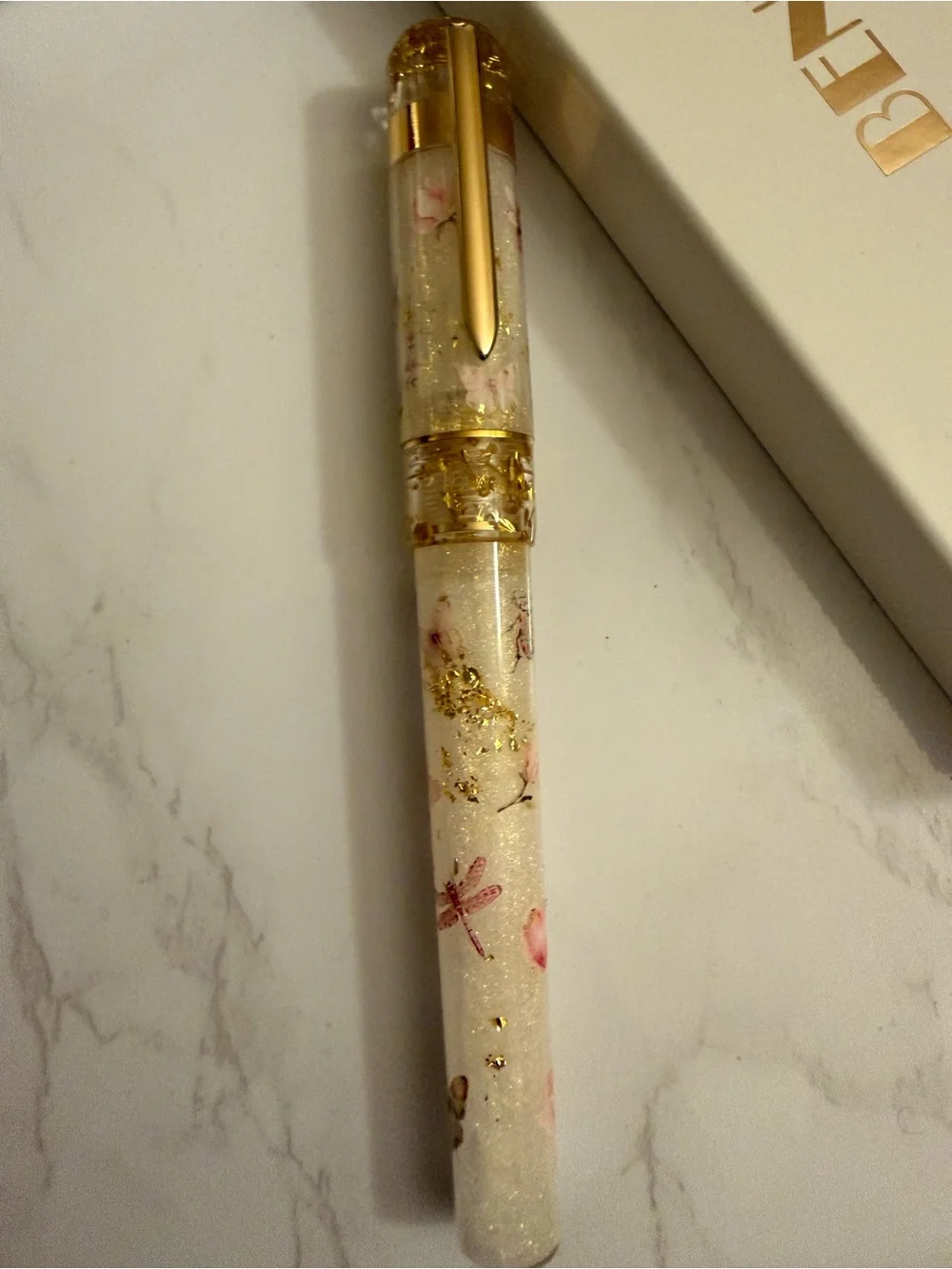 BENU sweetheart pen